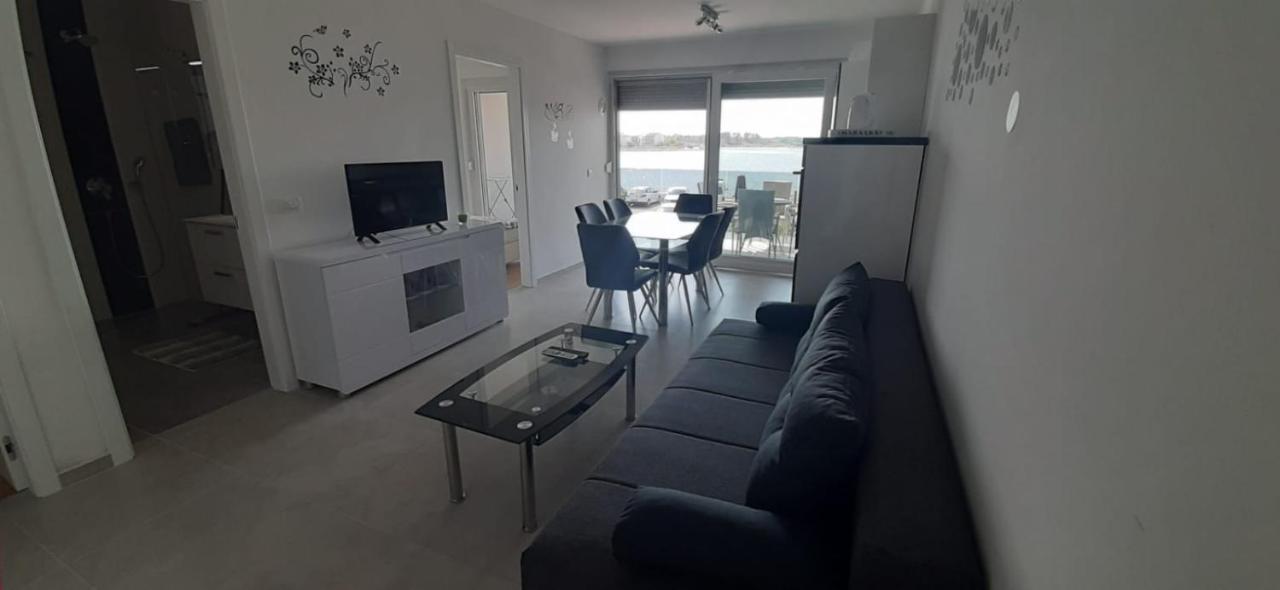 Apartmani Zdrijac Nin Eksteriør billede